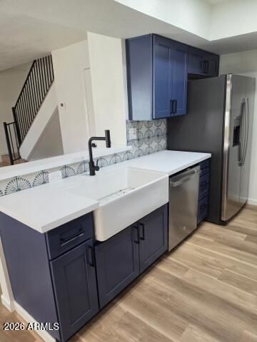 712 E EUGIE Avenue, Phoenix, AZ 85022