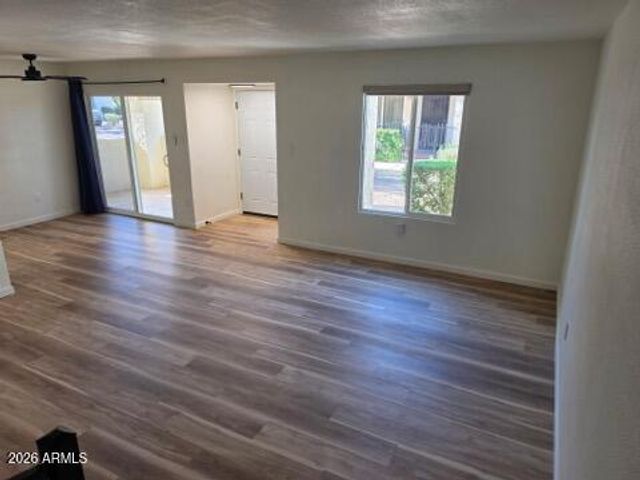 712 E EUGIE Avenue, Phoenix, AZ 85022