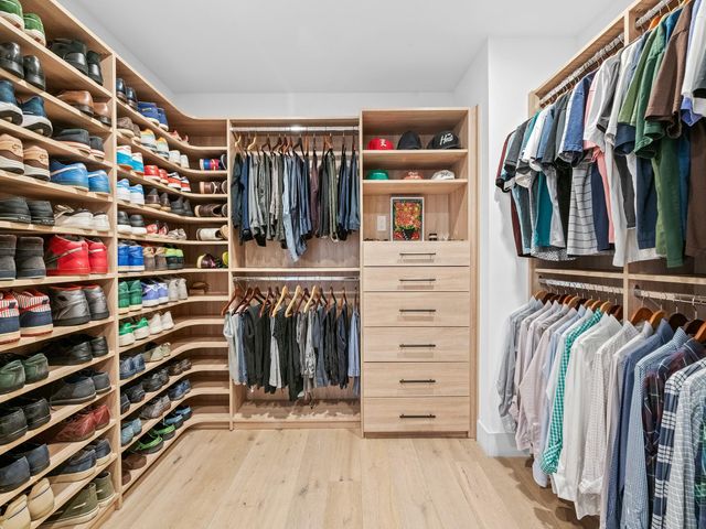 1610 Middle River Drive, Fort Lauderdale, FL 33305