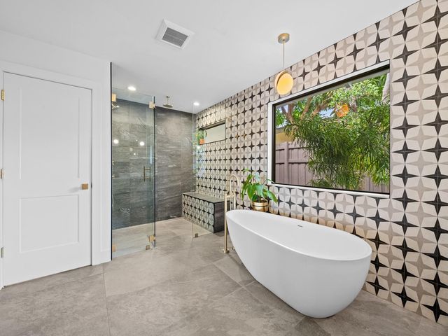 1610 Middle River Drive, Fort Lauderdale, FL 33305