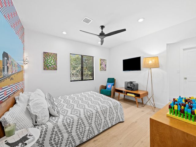 1610 Middle River Drive, Fort Lauderdale, FL 33305