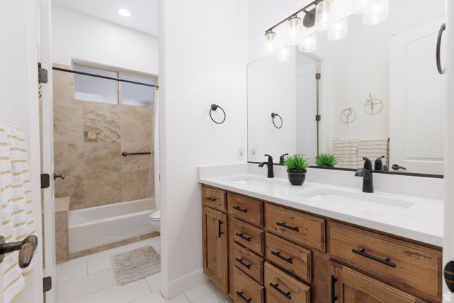 3177 E BROKEN ROCK WAY, Washington, UT 84780