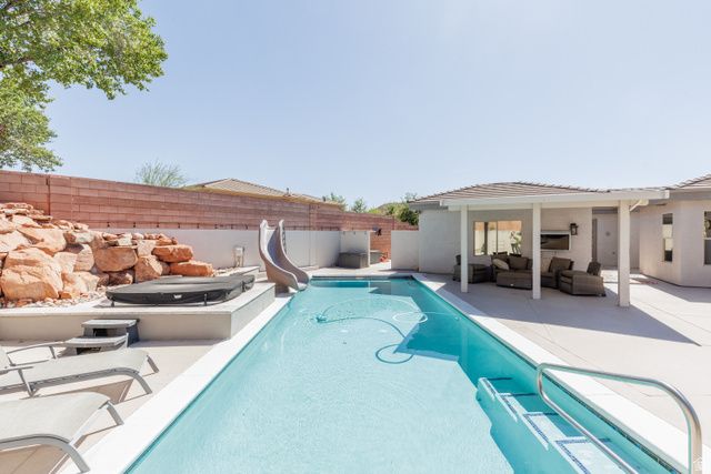 3177 E BROKEN ROCK WAY, Washington, UT 84780