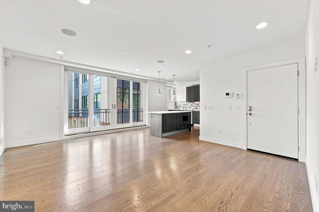 138-40 N FRONT ST #2R, PHILADELPHIA, PA 19106 — photo 2