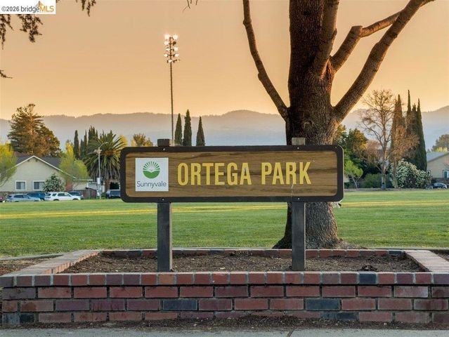 737 Dartshire Way, Sunnyvale, CA 94087