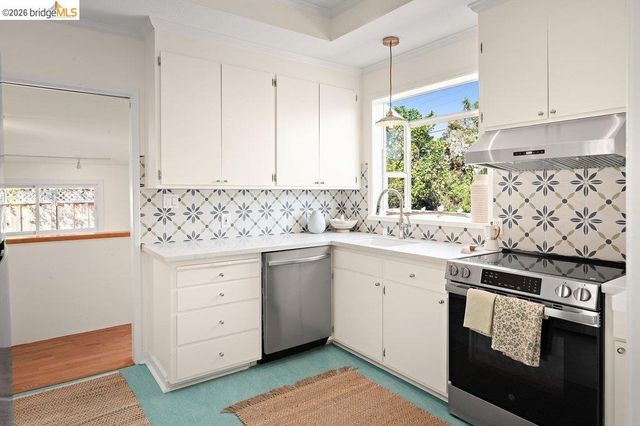 737 Dartshire Way, Sunnyvale, CA 94087