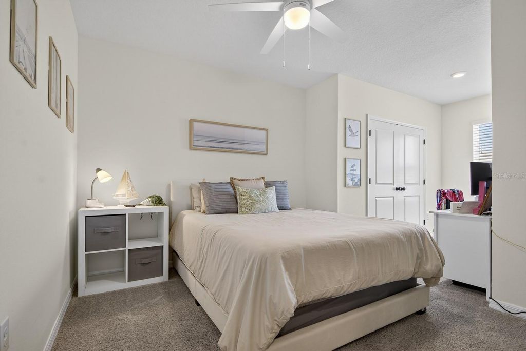 Image 19 of property listing at 350 MANGROVE SHADE CIRCLE, Apollo Beach, FL 33572