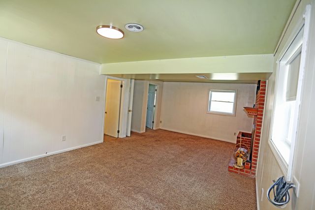 2198 Garden Springs Drive, Lexington, KY 40504