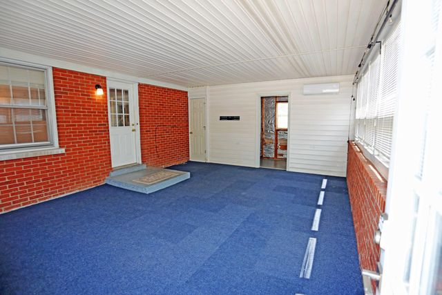 2198 Garden Springs Drive, Lexington, KY 40504