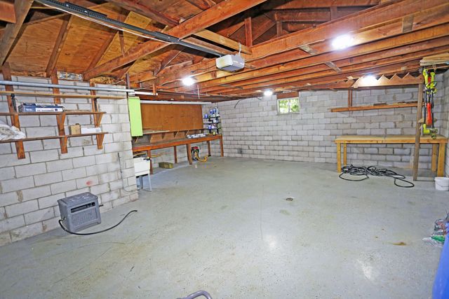 2198 Garden Springs Drive, Lexington, KY 40504