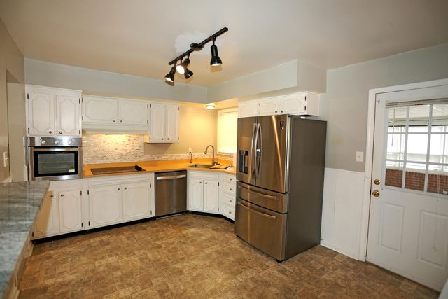 2198 Garden Springs Drive, Lexington, KY 40504