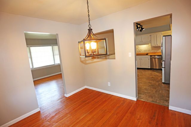 2198 Garden Springs Drive, Lexington, KY 40504