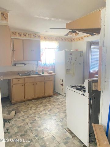 810 S Edwards Avenue, Clarksdale, MS 38614