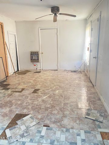 810 S Edwards Avenue, Clarksdale, MS 38614