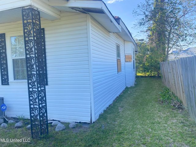 810 S Edwards Avenue, Clarksdale, MS 38614