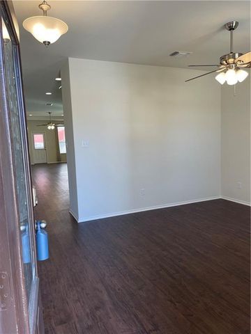 11617 Amber Stream LN, Manor, TX 78653