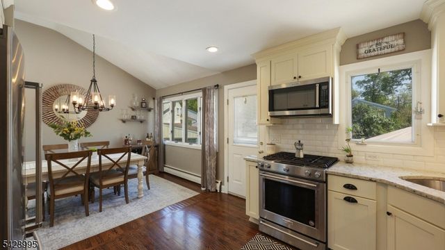 47 Miliken Rd, Woodbridge Twp., NJ 07067
