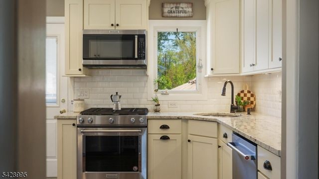 47 Miliken Rd, Woodbridge Twp., NJ 07067