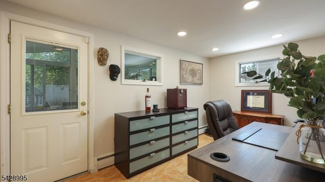 47 Miliken Rd, Woodbridge Twp., NJ 07067
