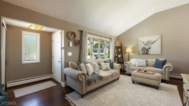 47 Miliken Rd, Woodbridge Twp., NJ 07067