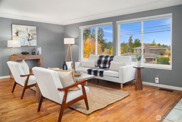 1221 Coronado Place, Edmonds, WA 98020