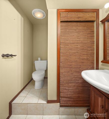 1221 Coronado Place, Edmonds, WA 98020