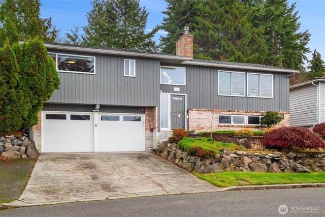 1221 Coronado Place, Edmonds, WA 98020