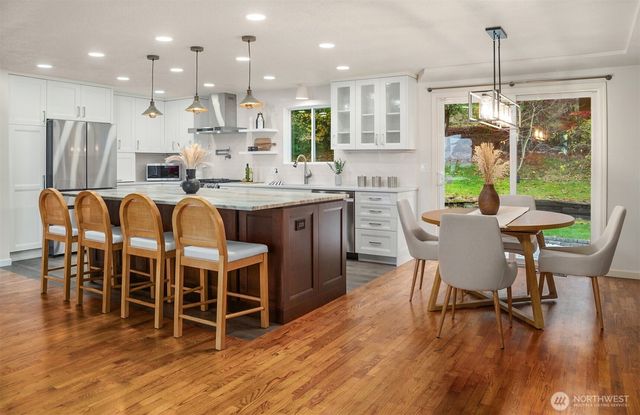 1221 Coronado Place, Edmonds, WA 98020