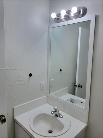 618 SW 106 Avenue 1511, Pembroke Pines, FL 33025