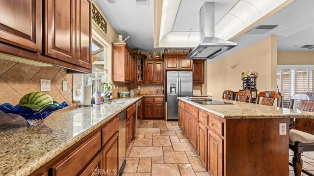 10271 Clover, Hesperia, CA 92344