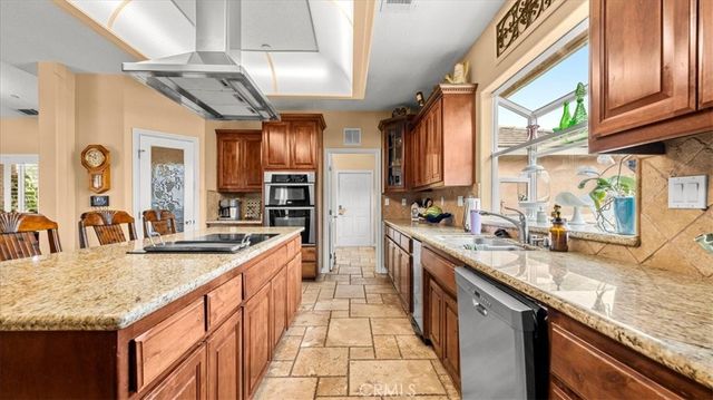 10271 Clover, Hesperia, CA 92344