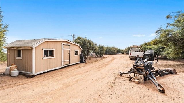 10271 Clover, Hesperia, CA 92344