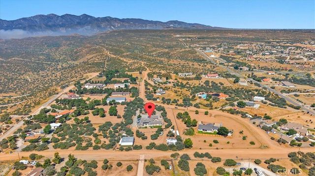 10271 Clover, Hesperia, CA 92344