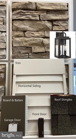 2223 S AUTUMN CHASE DR, Mechanicsburg, PA 17055