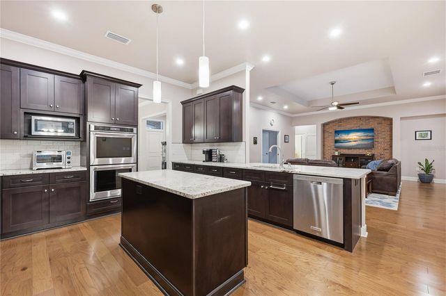 9208 NW 64TH TERRACE, Gainesville, FL 32653