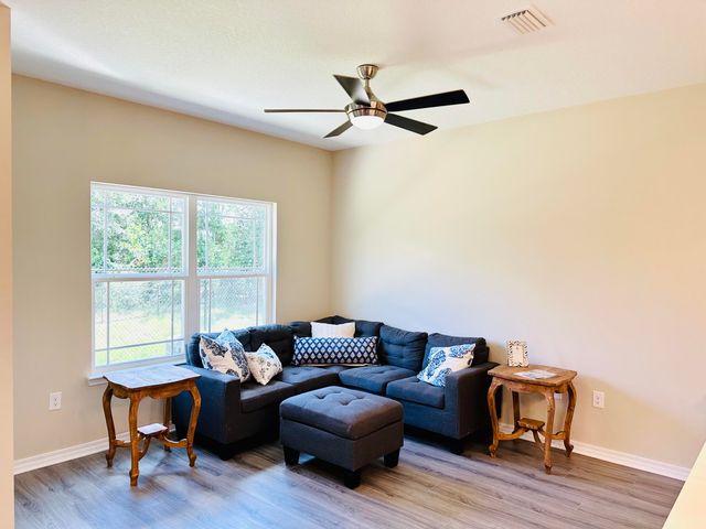 812 Carlton Street, Crestview, FL 32539