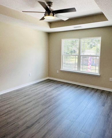 812 Carlton Street, Crestview, FL 32539