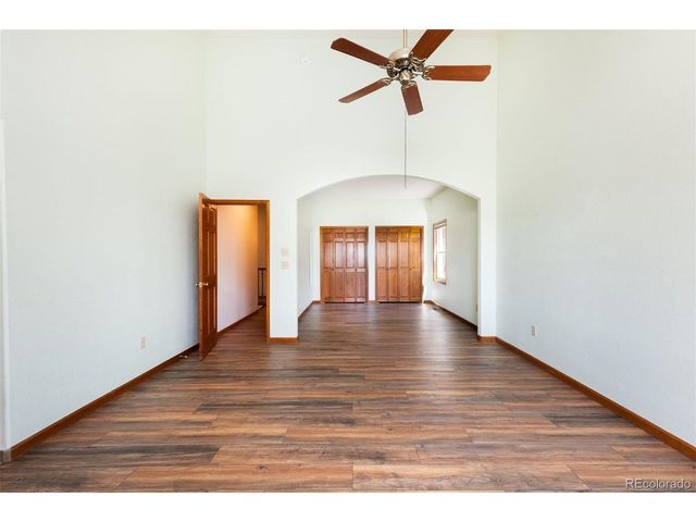 6668 Fairways Dr, Longmont, CO 80503