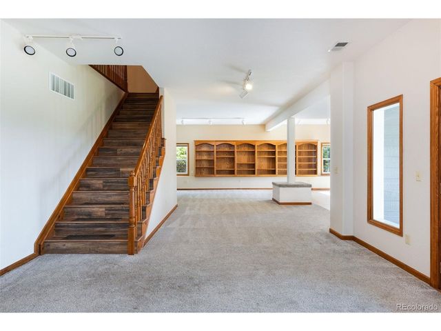 6668 Fairways Dr, Longmont, CO 80503