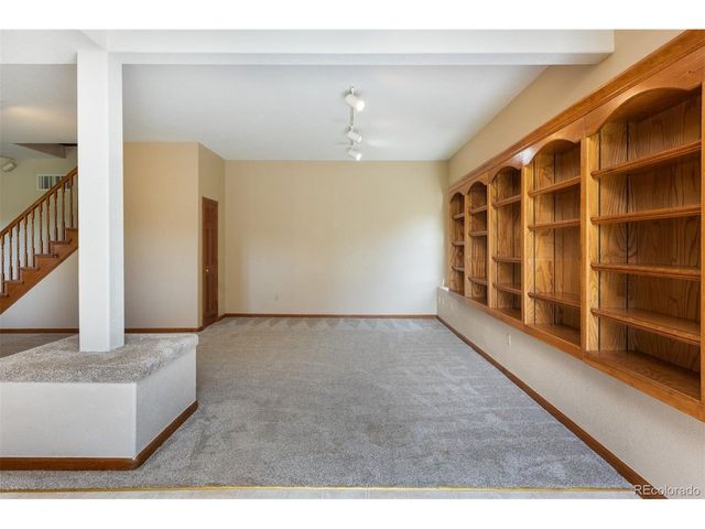 6668 Fairways Dr, Longmont, CO 80503