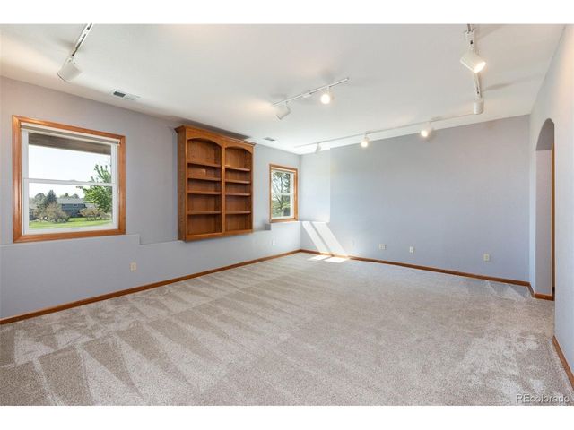 6668 Fairways Dr, Longmont, CO 80503