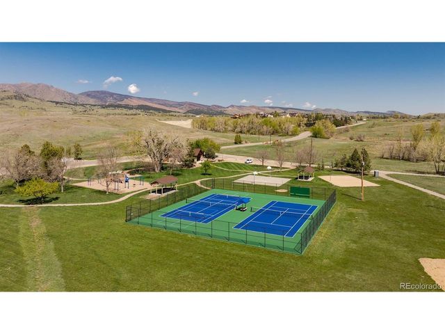 6668 Fairways Dr, Longmont, CO 80503