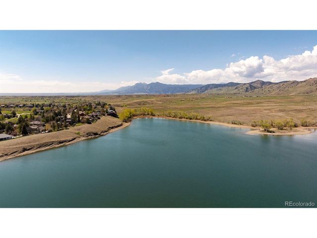 6668 Fairways Dr, Longmont, CO 80503