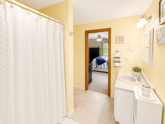 239 Presidential Dr, Abington, MA 02351