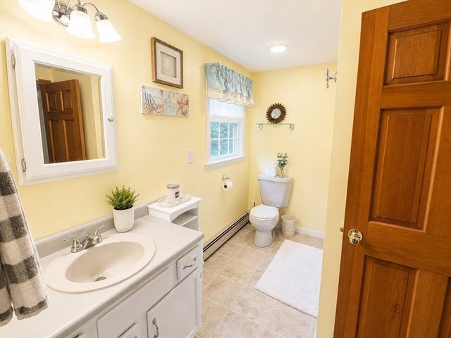 239 Presidential Dr, Abington, MA 02351