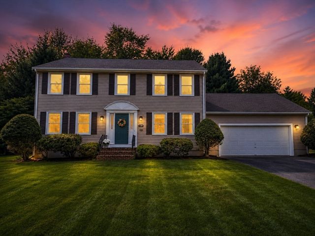 239 Presidential Dr, Abington, MA 02351