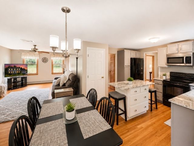 239 Presidential Dr, Abington, MA 02351