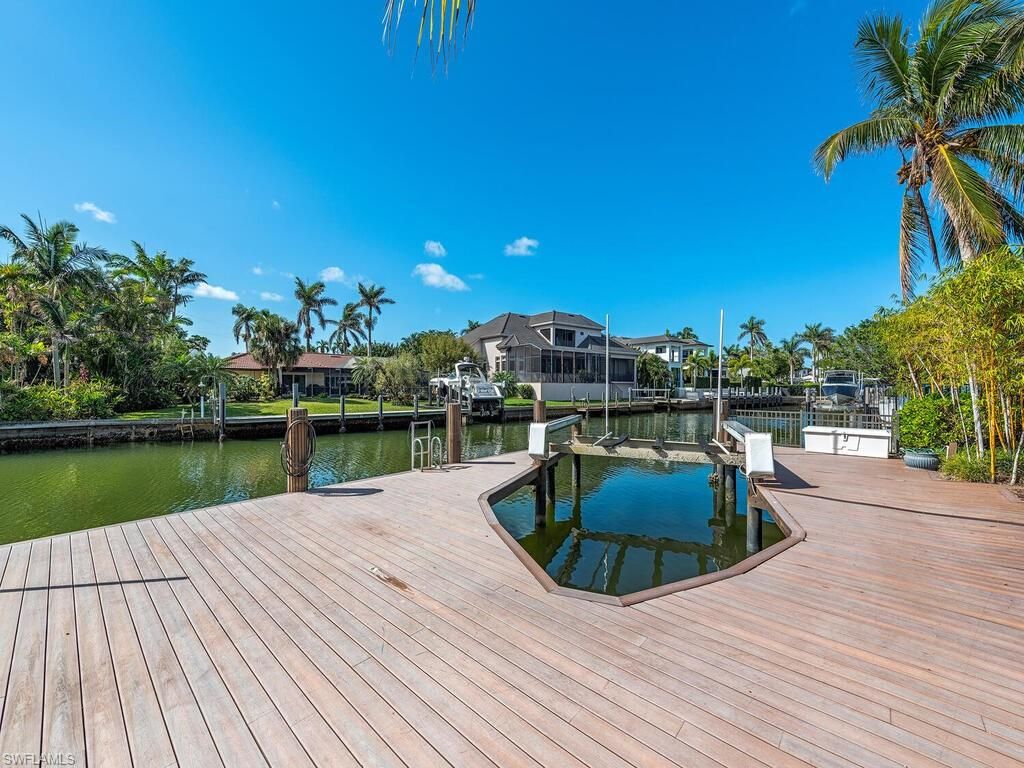688 21st AVE S, NAPLES, FL 34102 — photo 3
