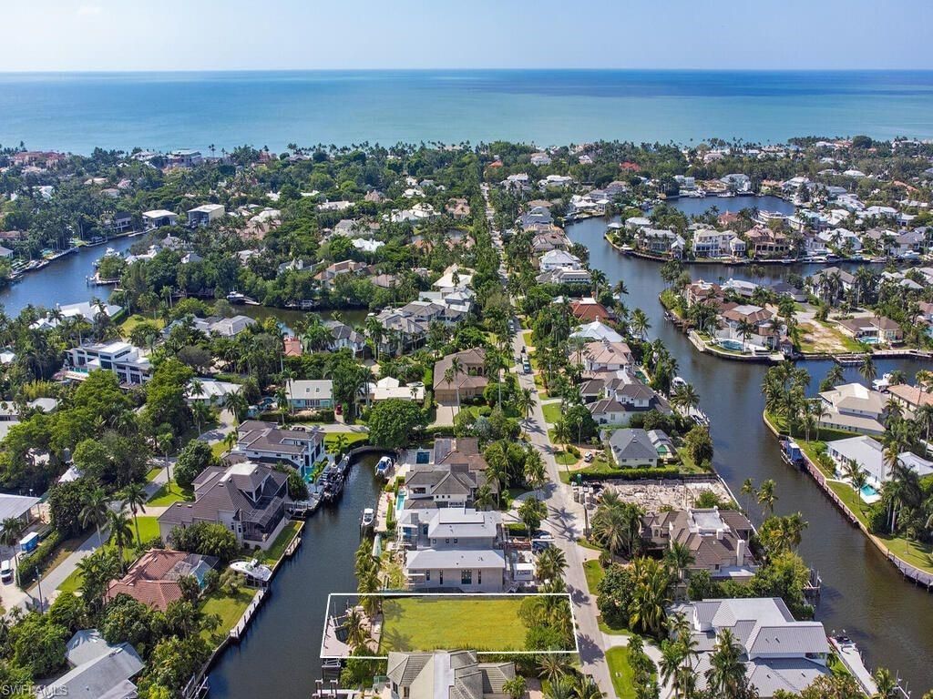 688 21st AVE S, NAPLES, FL 34102 — photo 5