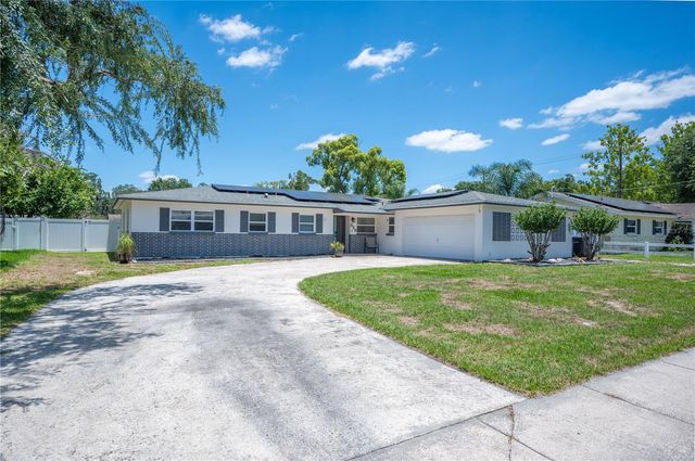 528 S LARRY CIRCLE, Brandon, FL 33511